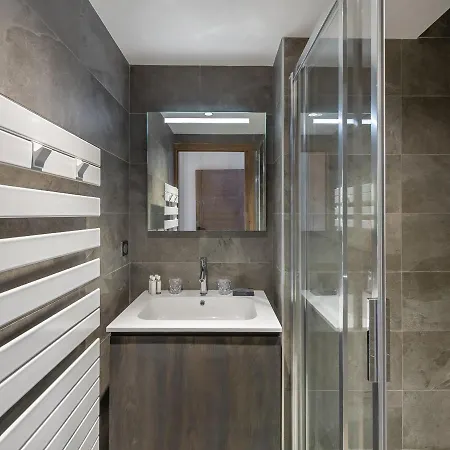 Lägenhet Chaleureux A Avec Sauna Et Parking - Fr-1-569-55 *